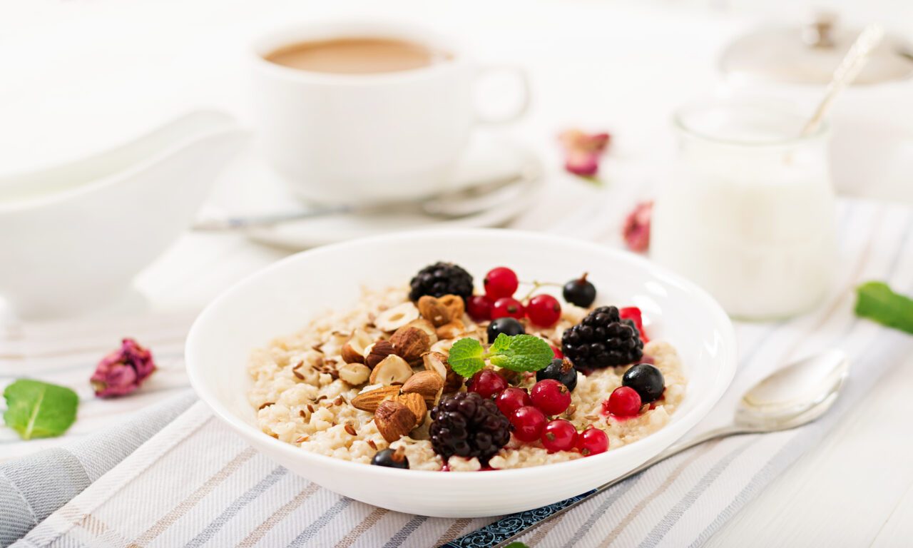 Low Cholesterol Breakfast Options You Cannot Miss - HealthxTips